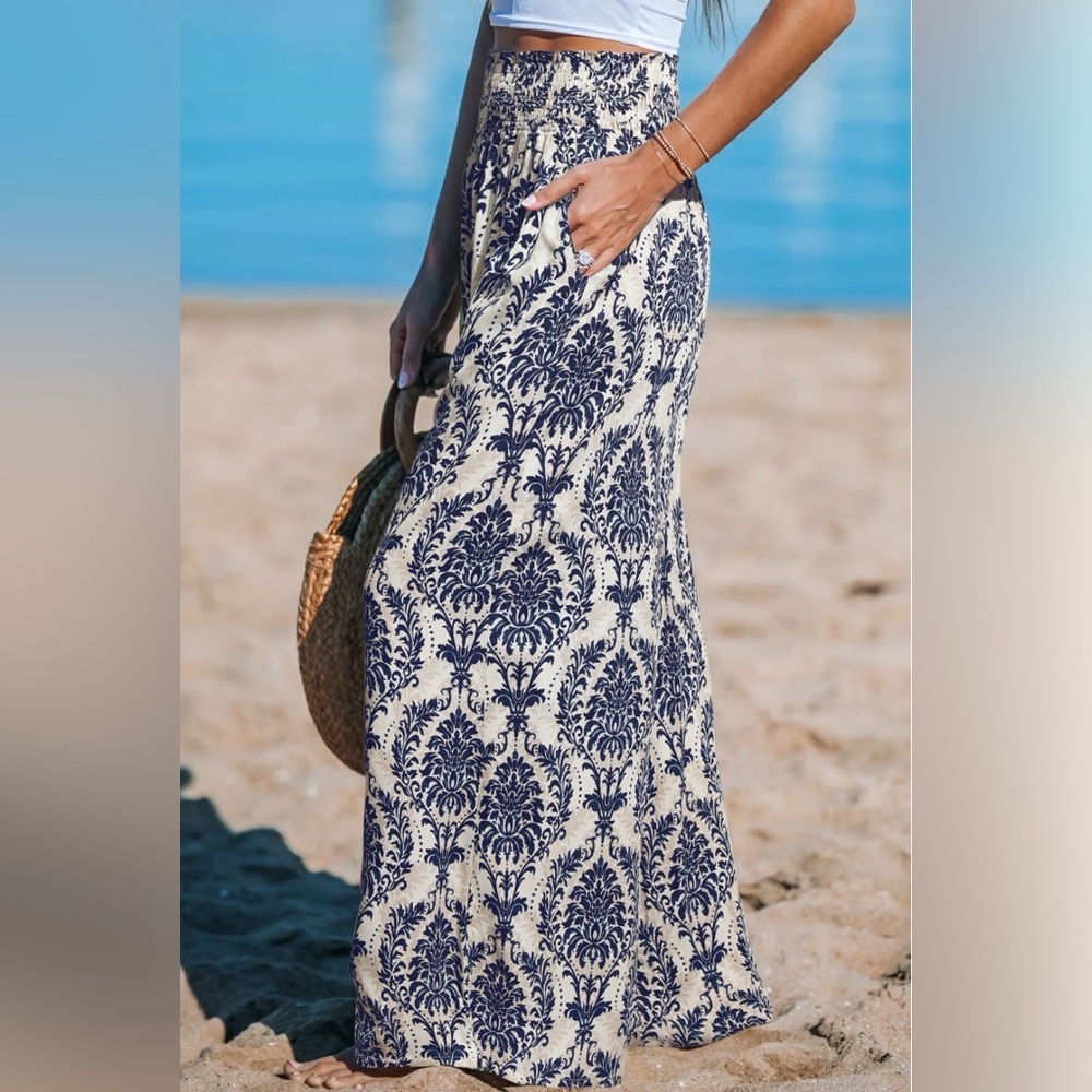 Cupshe Patterned Wide-Leg Pants - Picture 4 of 5